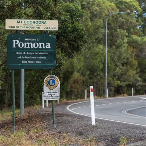 Picture of Pomona road sign