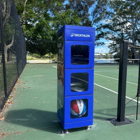 Picture of a blue SportsBox locker