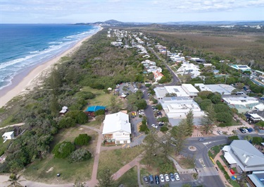 Drone image of Peregian Beach, extending south
