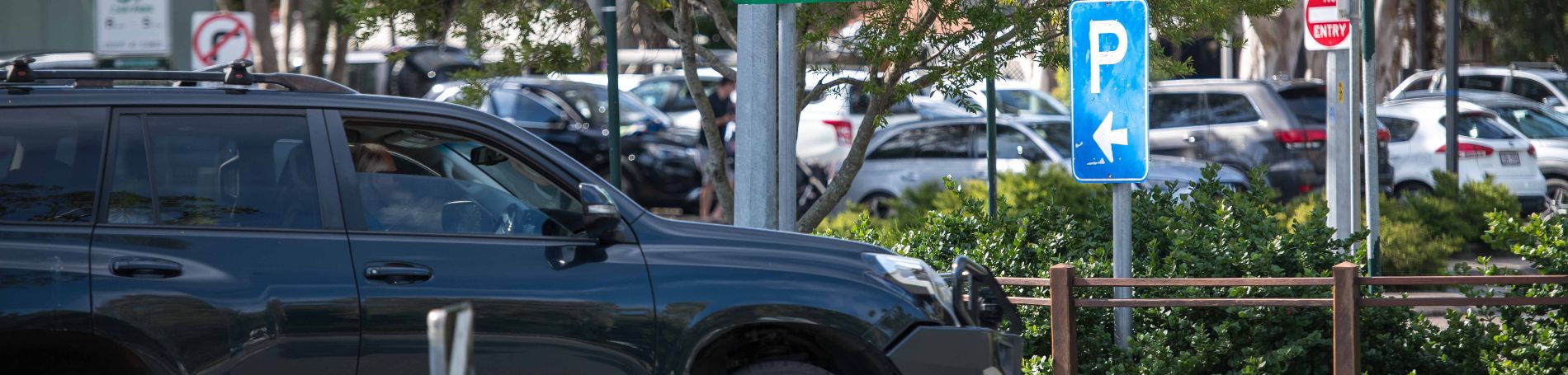 Picture of vehicle entering carpark